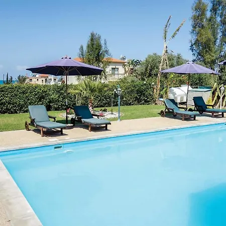 Athoullis Villa *